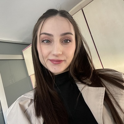 Ena M.