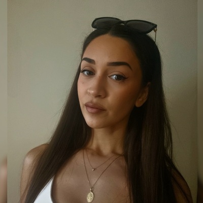 Tena H.