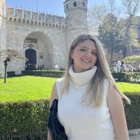 Laura L.