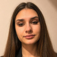 Anja V.