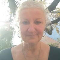 Mirela I.